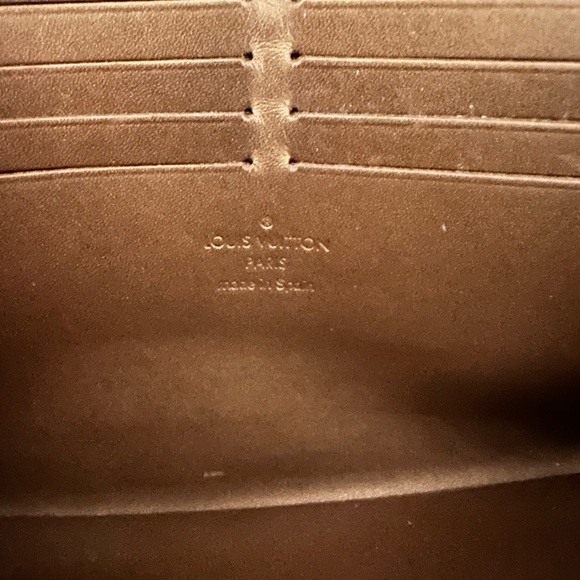 AUTHENTIC Louis Vuitton Gold Leather Zippy Wallet in EUC - Picture 10 of 10